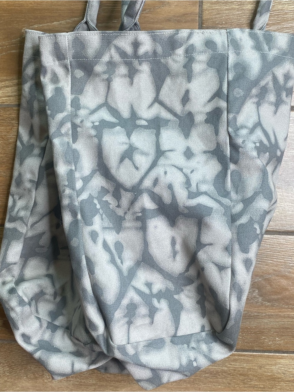 Alo Gray & White Tie Dye Tote Bag - Picture 6 of 10